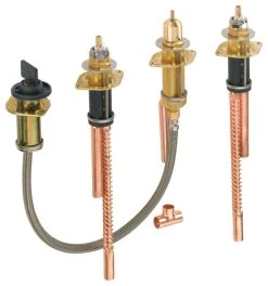 Delta Two Handle Flexible Mount With Hand Shower, R4707